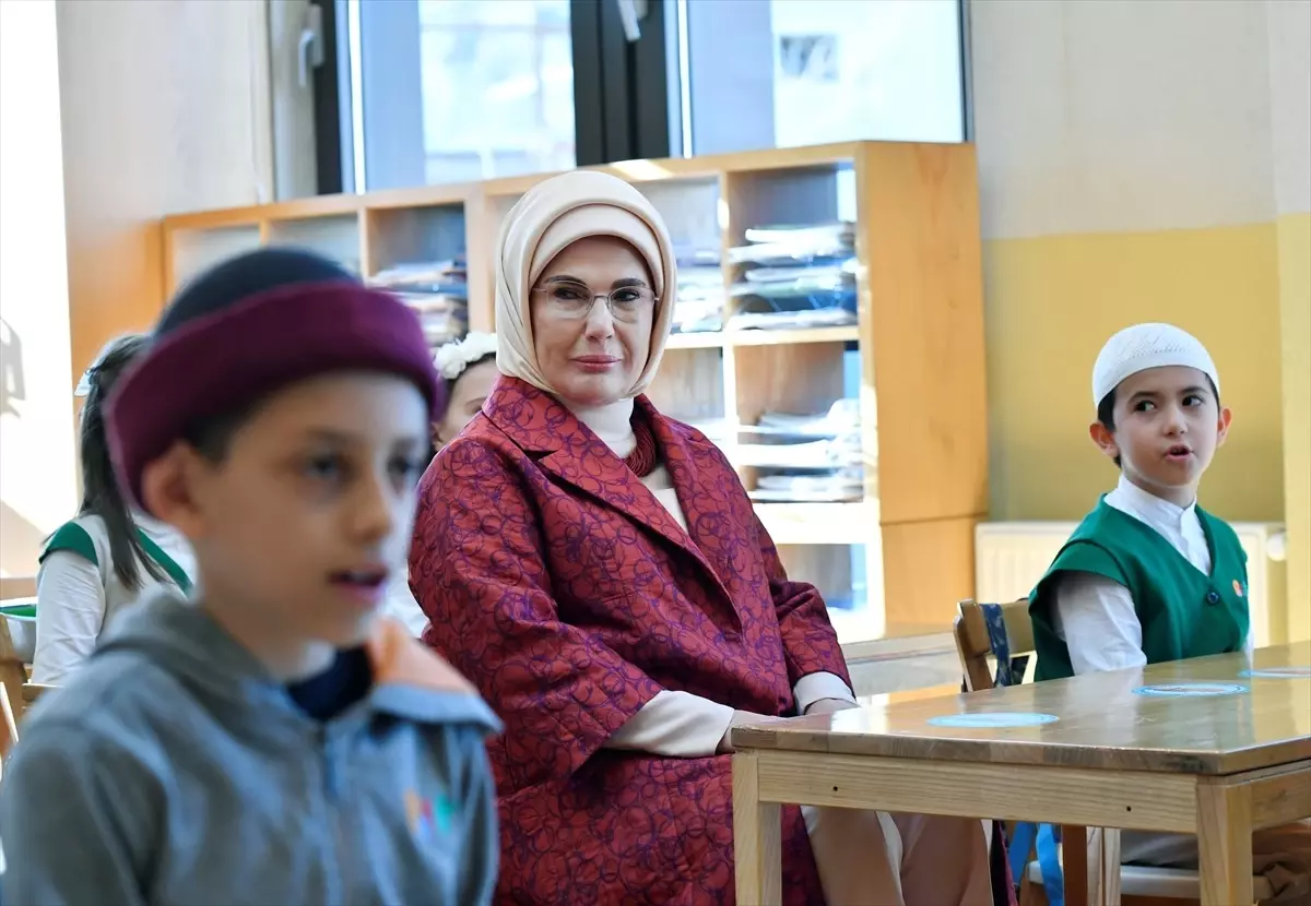 Emine Erdoğan, Palet Türk Müziği İlkokulunu ziyaretinde konuştu Açıklaması