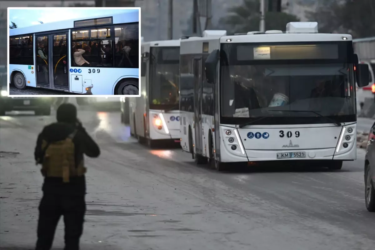 Halep'te köşeye sıkışan YPG'liler kentten otobüslerle gönderildi