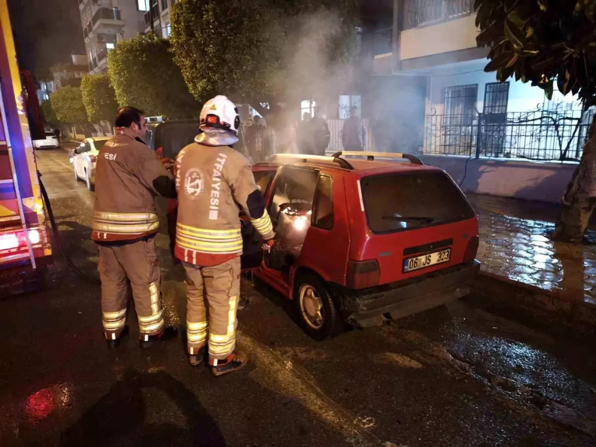 İskenderun'da otomobil yangını
