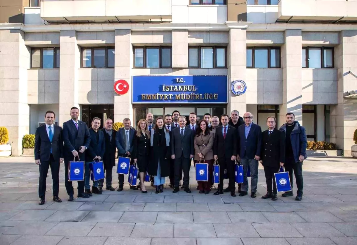 İstanbul Emniyet Müdürü Selami Yıldız, 10 Ocak Çalışan Gazeteciler Günü'nde gazetecileri ağırladı