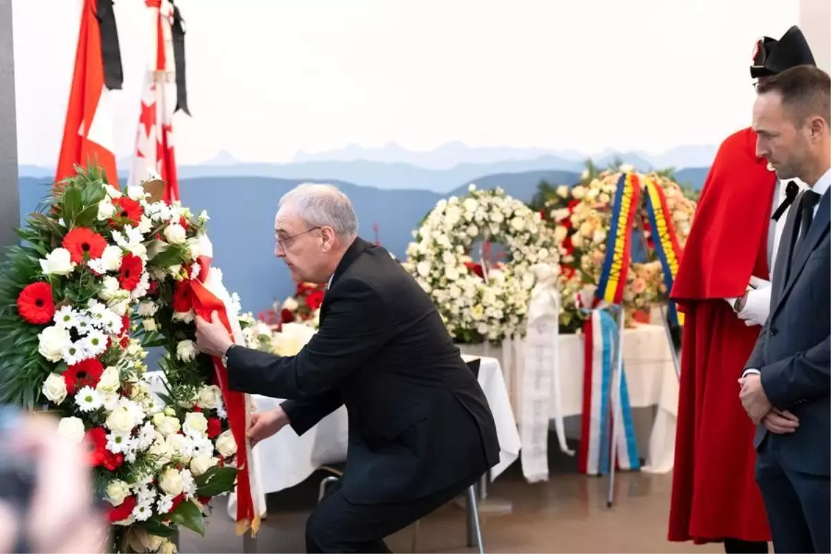 İsviçre'de Yılbaşı Gecesi Meydana Gelen Yangında Hayatını Kaybedenler Anıldı