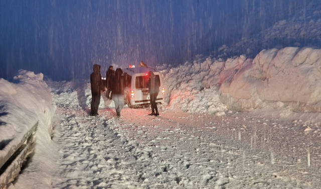 kentte cati cigi kabusu ogrenci kar altinda 19445969 9682 m