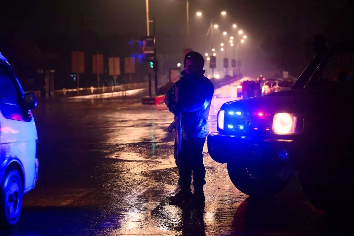 Köşeye sıkışan YPG'den Halep kararı