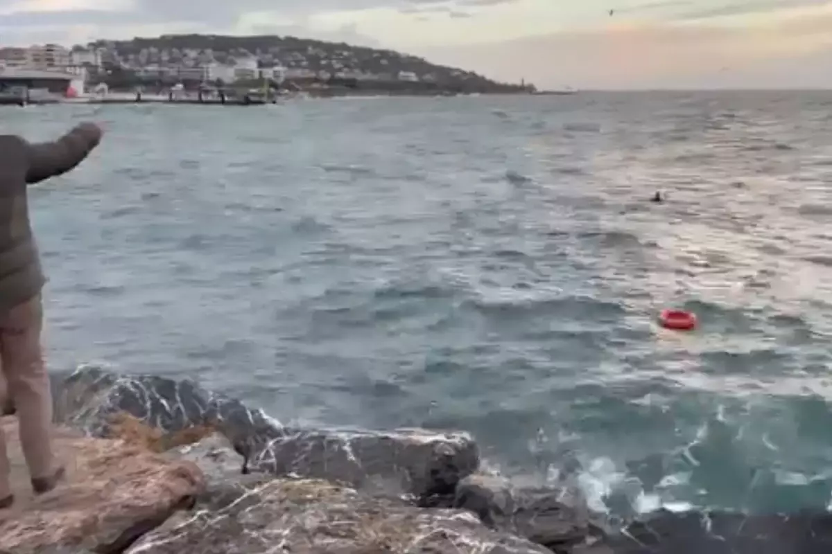 Kahreden son! Fırtınada yüzmek için girdiği denizden çıkamadı