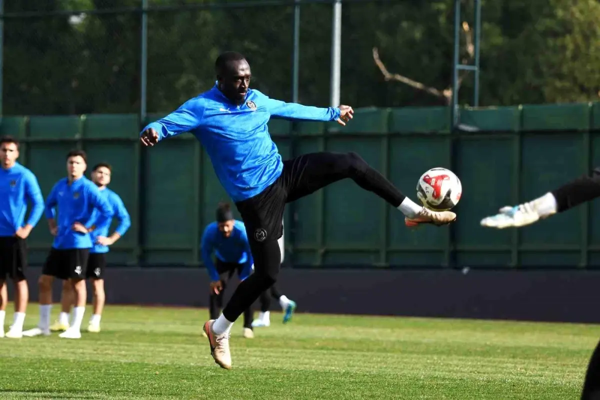 Manisa FK, Ümraniyespor maçının hazırlıklarını sürdürdü