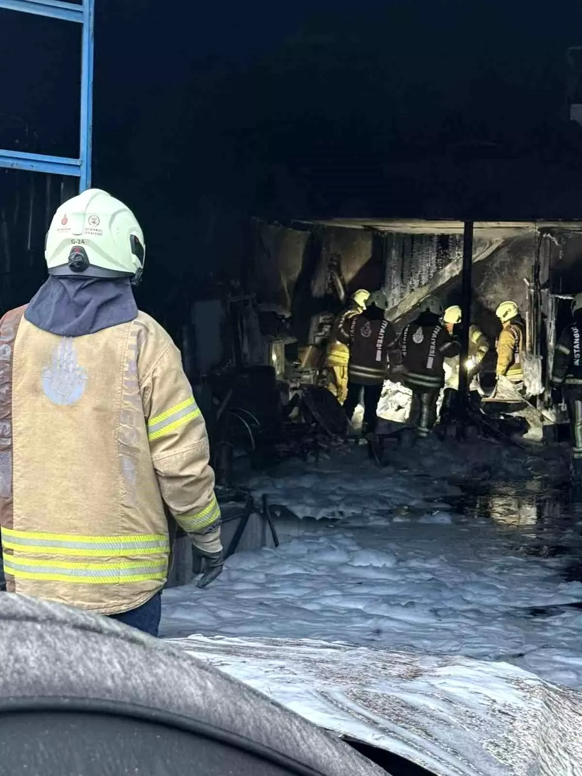 Silivri Sanayi Sitesi'nde yangın: Dikkatli çıraklar facianın önüne geçti