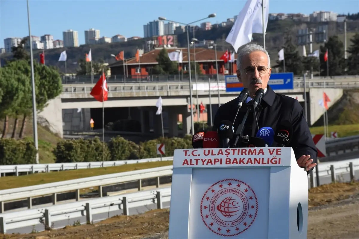 Ulaştırma ve Altyapı Bakanı Uraloğlu, Samsun'da Yeşilkent Kavşağı'nın açılışında konuştu Açıklaması