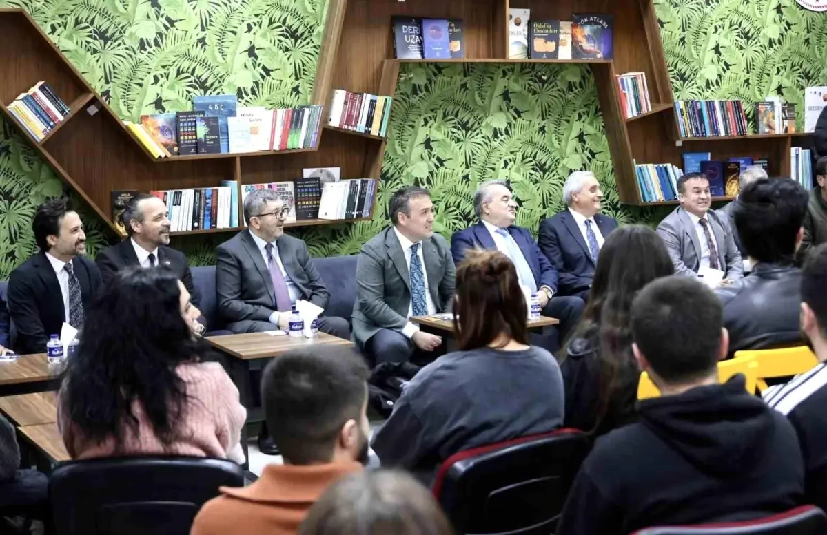 Vali Sözer, Bozüyük MYO öğrencileriyle buluştu