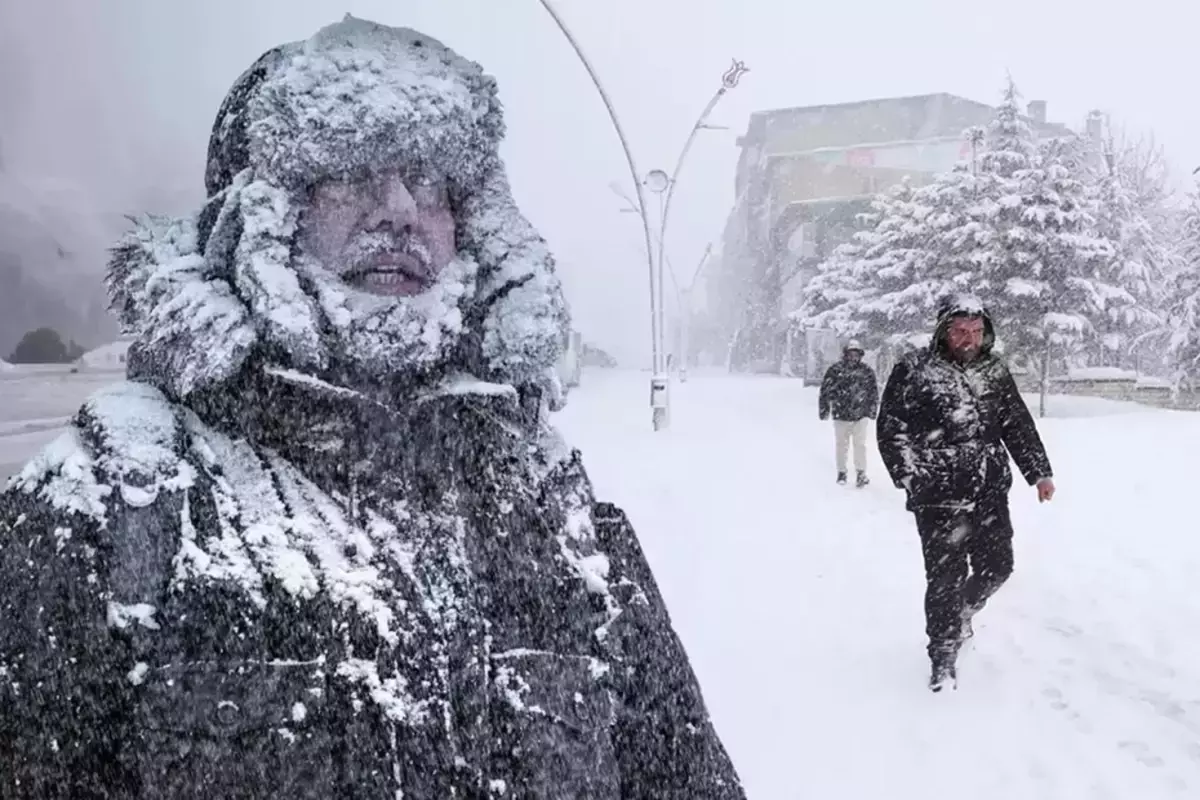 AKOM saat verdi, İstanbul'a yoğun kar geliyor: Okulların tatil edilmesinde fayda var