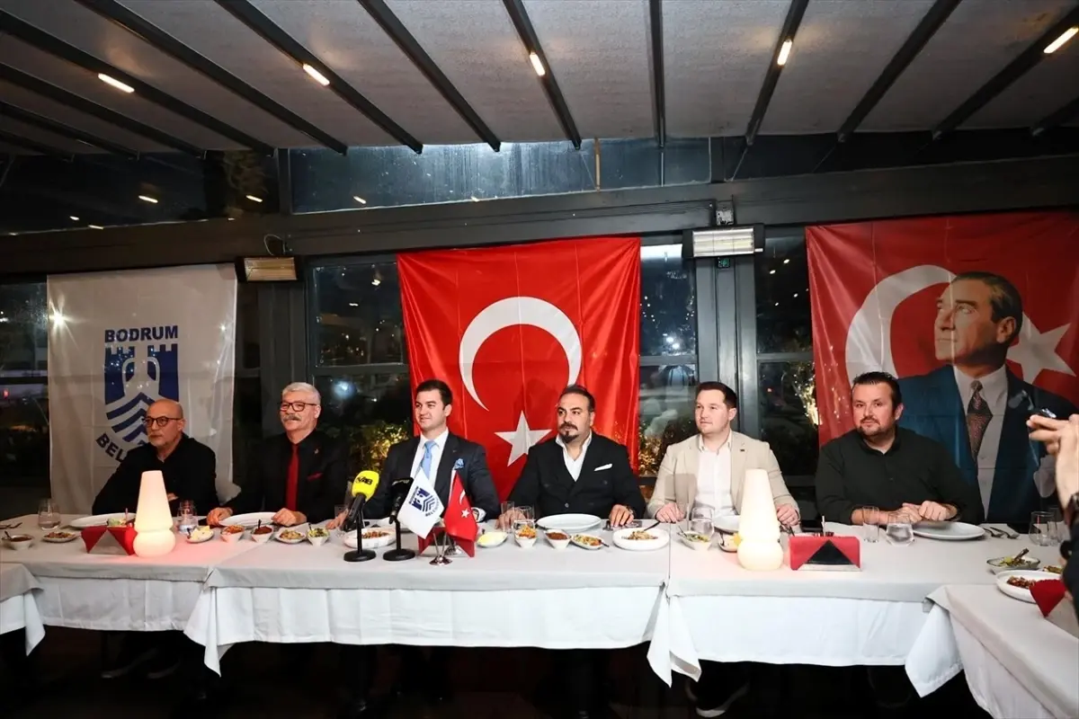 Bodrum Belediye Başkanı Mandalinci gazetecilerle bir araya geldi