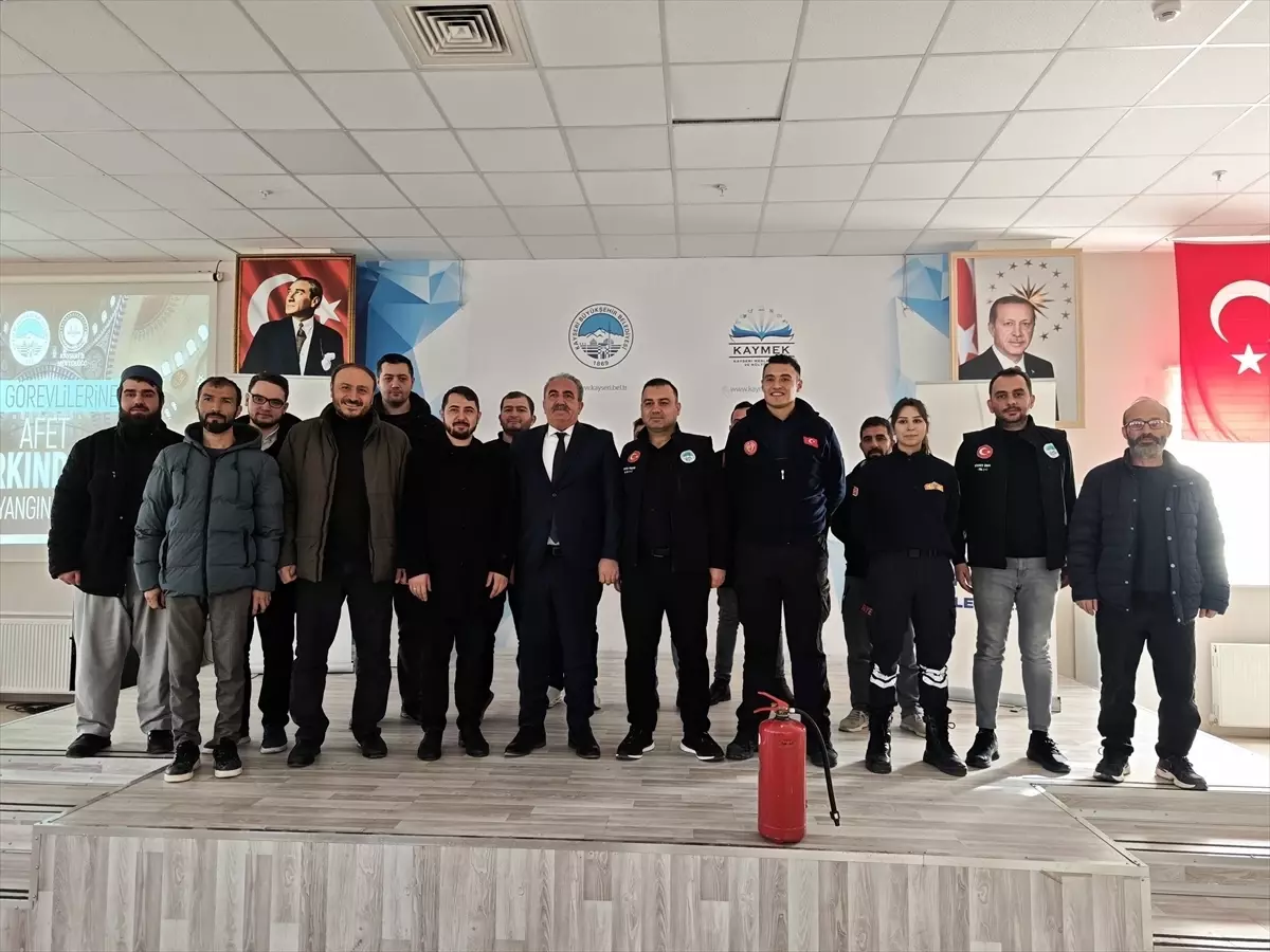 Bünyan ve Felahiye ilçelerinde 'Afet Farkındalık ve Yangın Söndürme Eğitimi' verildi