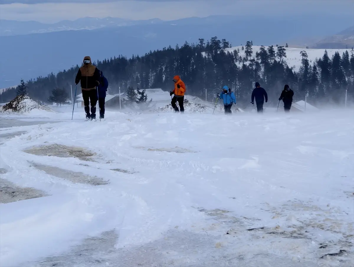 Düzce'de Kardüz Yaylası'nda Sarıkamış Şehitleri Anma Yürüyüşü yapıldı