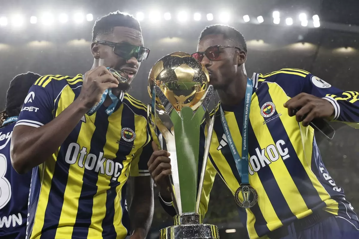 Süper Kupa'yı kazanan Fenerbahçeli oyunculara dev prim