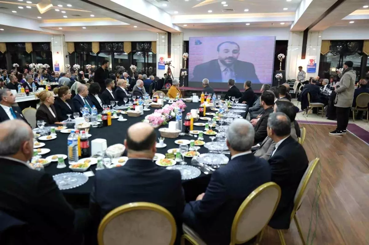 FHGC'den 10 Ocak Gazeteciler Günü'nde Arif Çakmak'a vefa