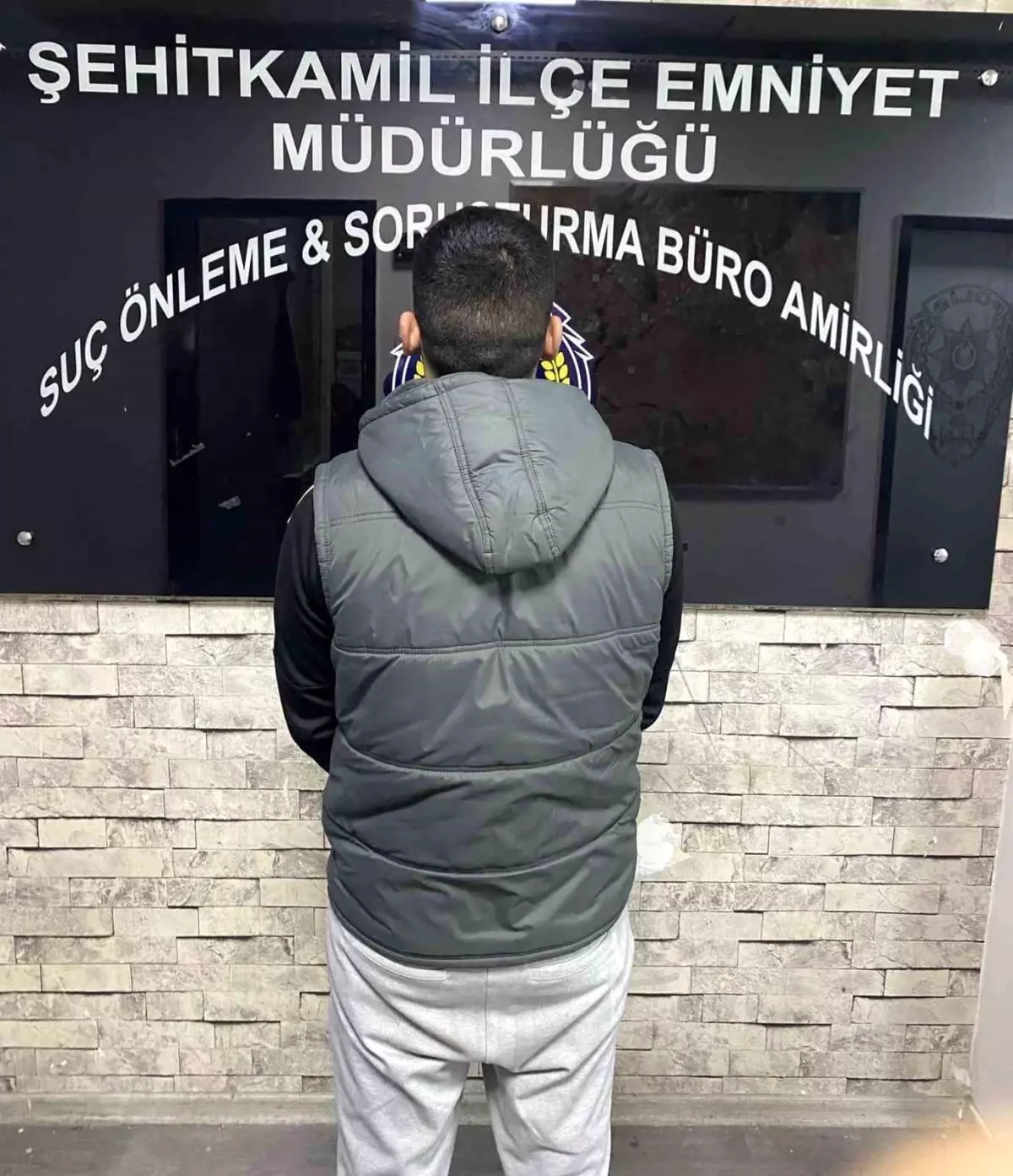 Gaziantep'te yağma suçundan 12 yıl cezayla aranan şahıs yakalandı