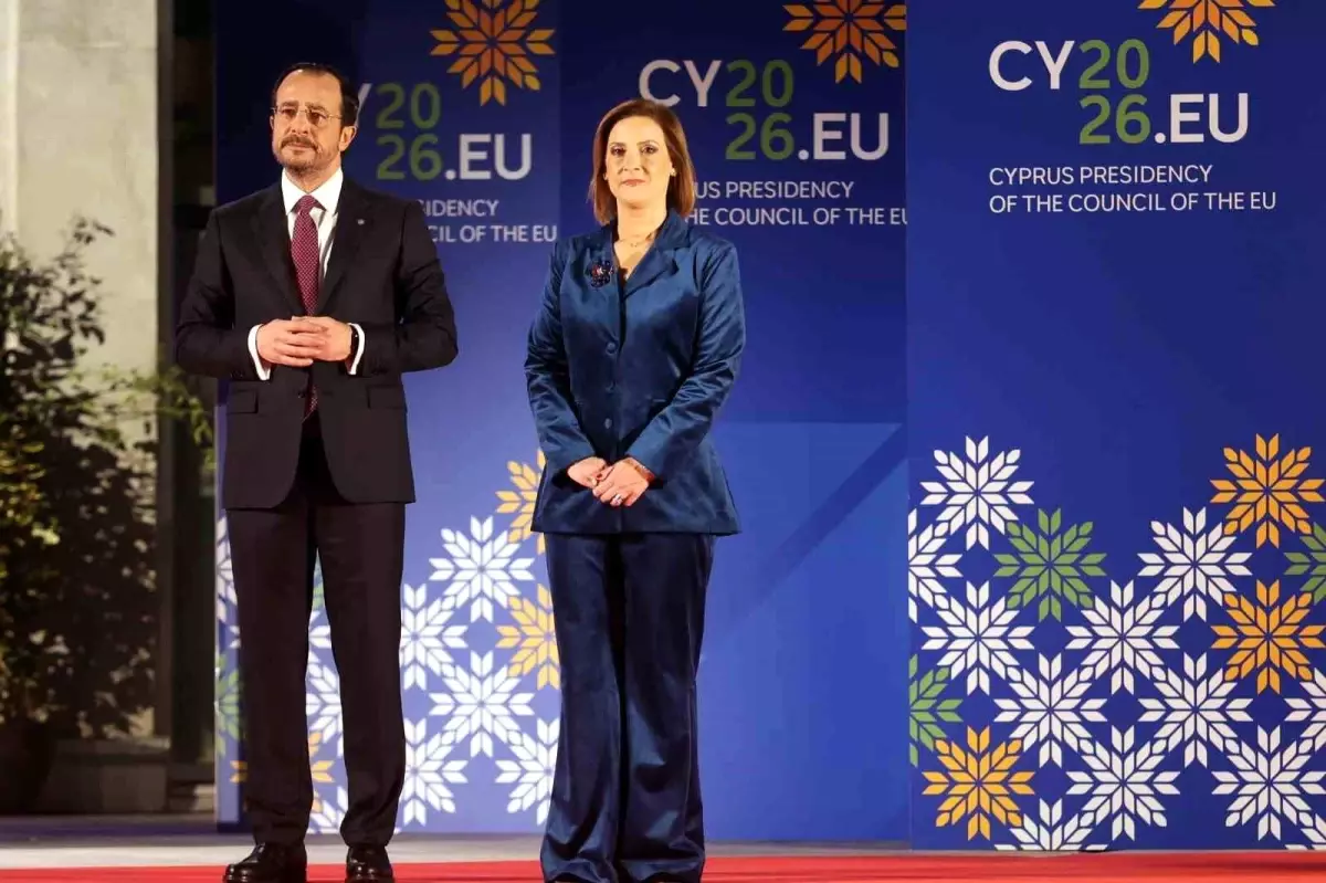 GKRY lideri Hristodulidis'in eşi Philippa Karsera sosyal medyadaki baskı nedeniyle STK'daki görevinden ist...