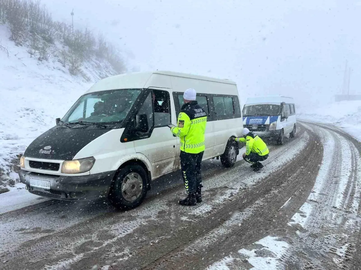 Jandarmadan sürücülere hayati uyarılar