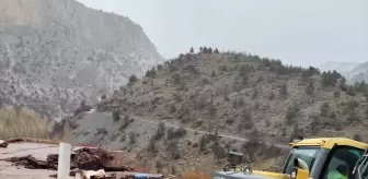 Konya'da şiddetli rüzgar hayatı olumsuz etkiledi