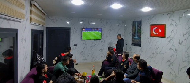 siren caldi derbi yarim kaldi itfaiyecilerin 19448528 6558 m