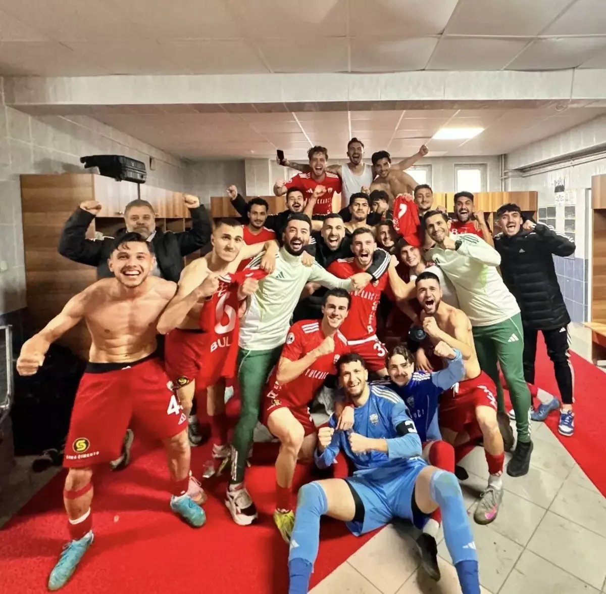 Somaspor deplasmanda galibiyetle başladı