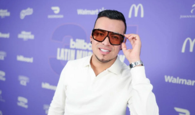 Famous singer Yeison Jimenez died in a plane crash, captured on camera