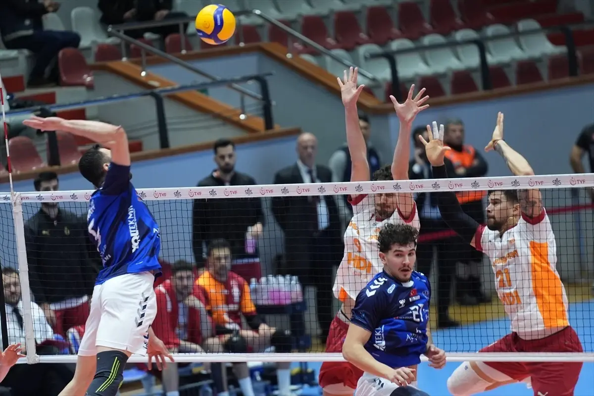 Voleybol: SMS Grup Efeler Ligi