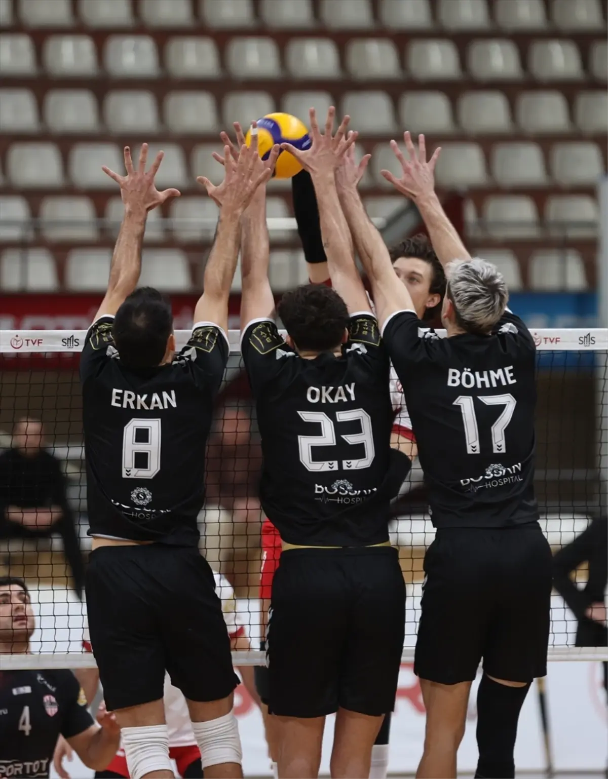 Voleybol: SMS Grup Efeler Ligi
