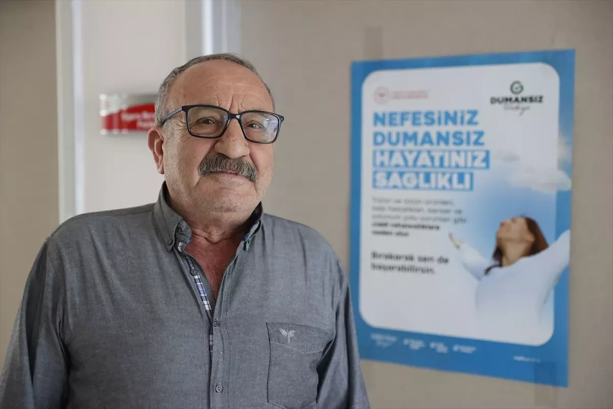 Yaklaşık 50 yıllık sigara alışkanlığını tedaviyle bıraktı