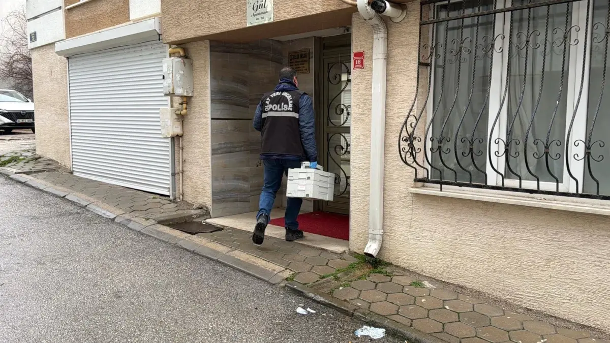 Eskişehir'de yalnız yaşayan genç ölü bulundu