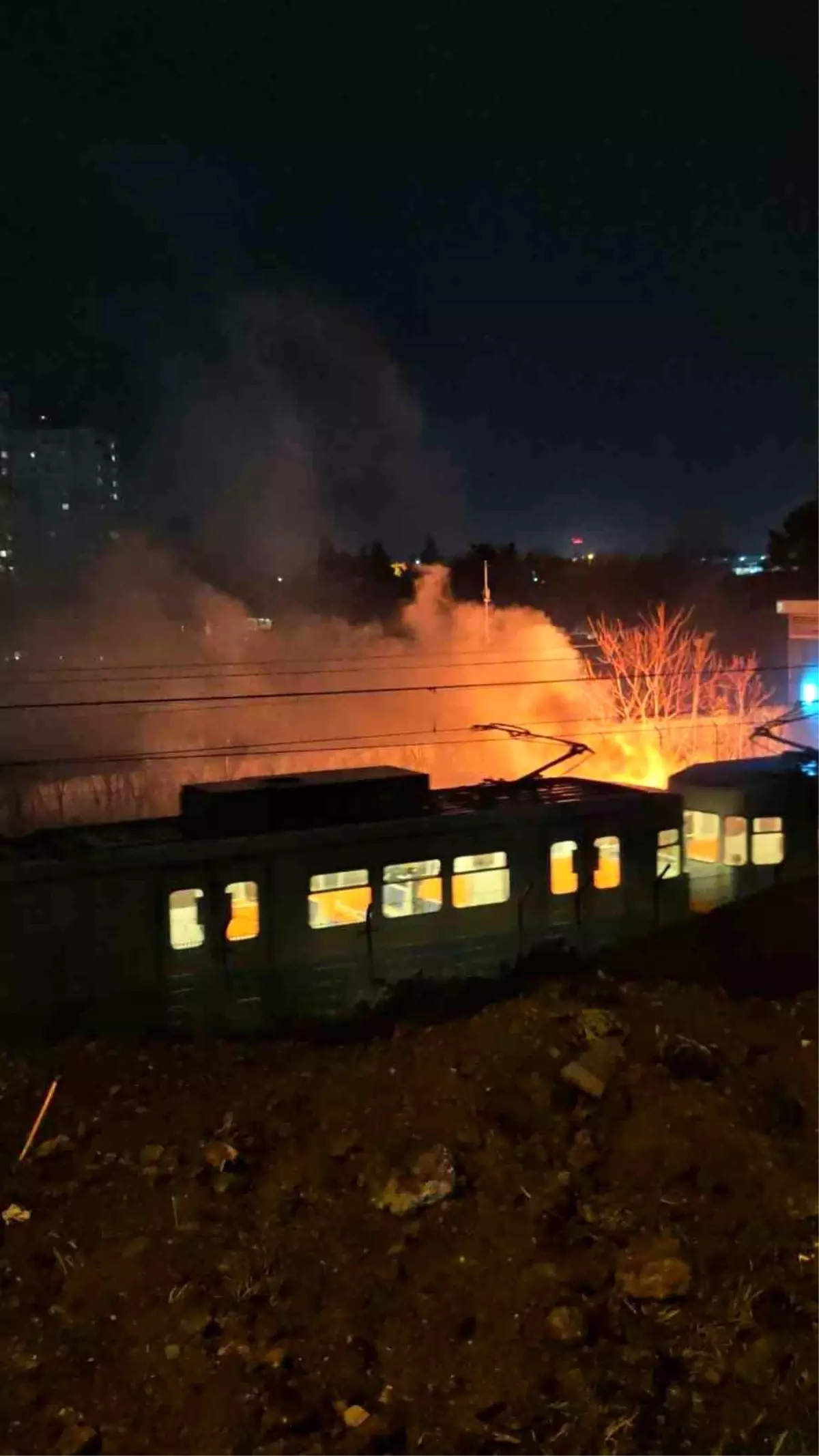 Yenibosna Metro İstasyonunda yangın paniği