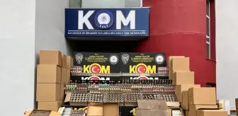 Adana'da kaçak 700 bin makaron ve 1720 paket nargile tütünü ele geçirildi