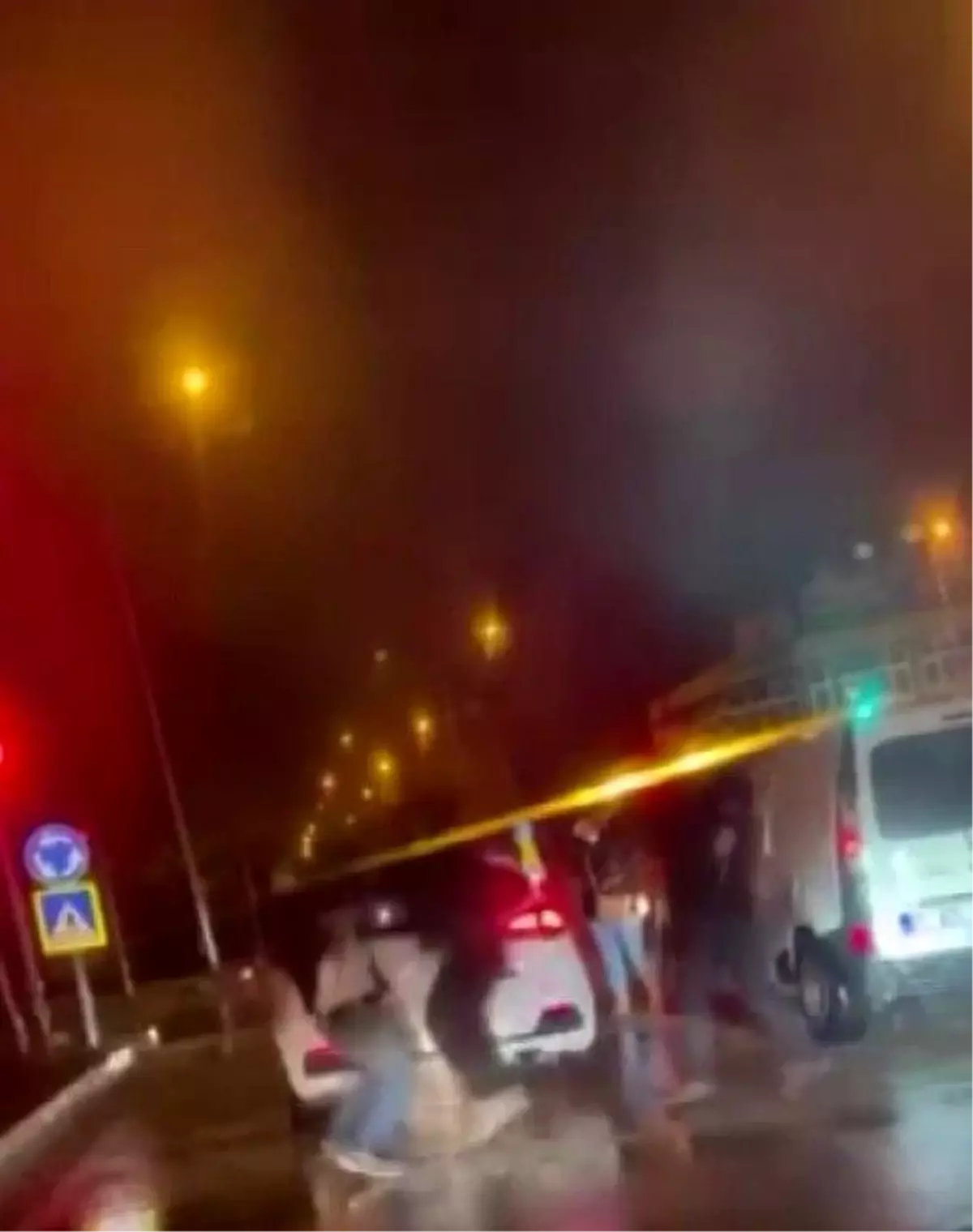 Adana'da trafikte yumruklu kavga kamerada