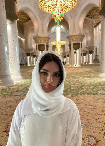 belediye baskanina markette dans ederek destek 19451708 7401 m