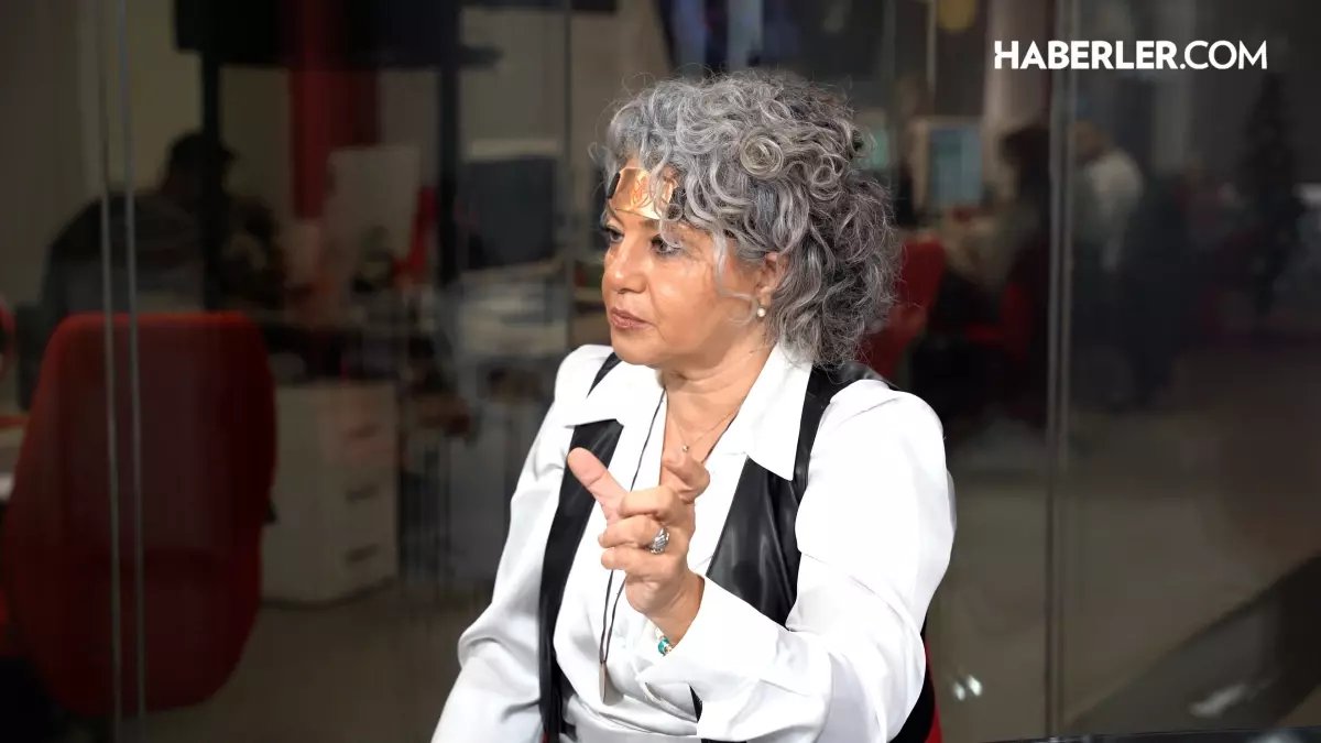 Elektrik Elektronik Mühendisi Yasemin Akpınar: İlişkilerinizde problem yaşıyorsanız yüzde 80'i babayla ilgilidir