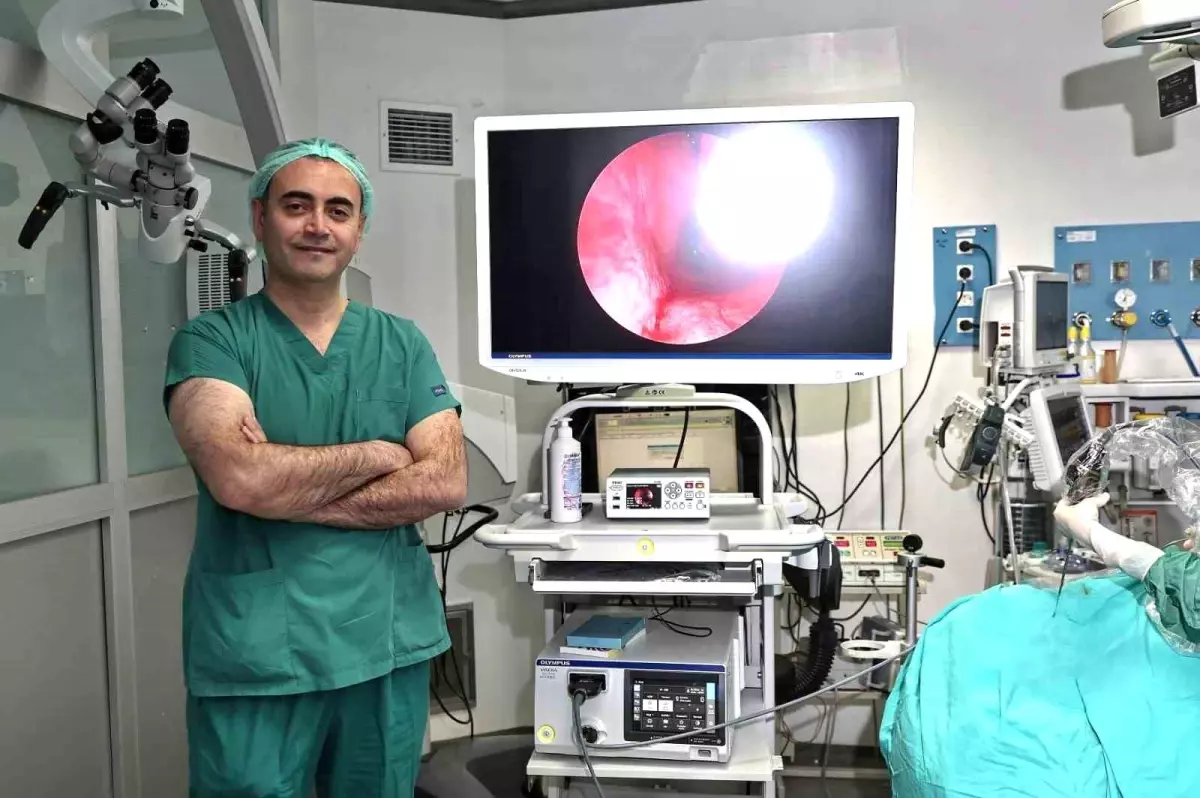 ERÜ KBB Kliniğine yeni nesil endoskopi sistemi kazandırıldı