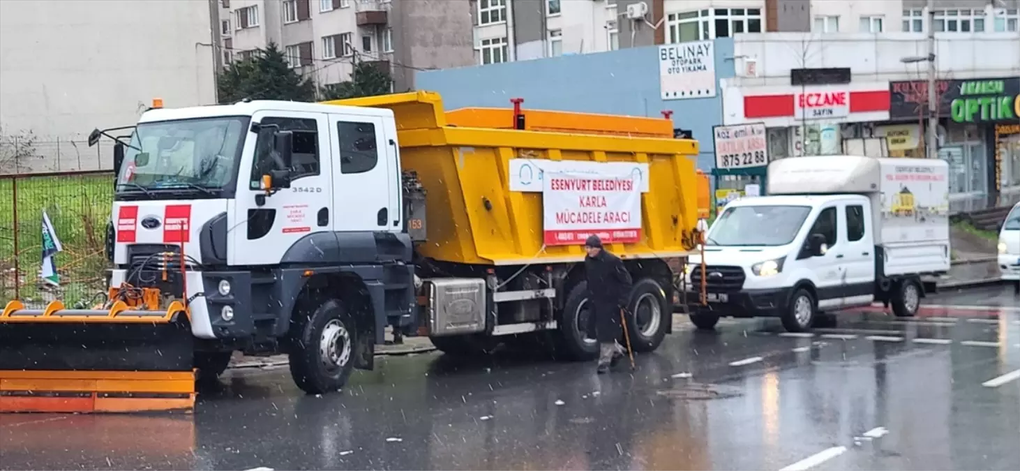 Esenyurt Belediyesi olumsuz hava koşullarına karşı alarmda