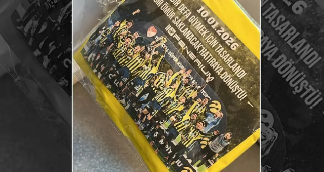 Fenerbahçe yağmurluk fiyatları ne kadar? Fenerium yağmurluk fiyatı ne kadar? GS FB Süper Kupa maçında dağıtılan yağmurluk satışa mı çıktı? Fenerbahçe yağmurluk fiyatları ne kadar? Fenerium yağmurluk fiyatı ne kadar? GS FB Süper Kupa maçında dağıtılan yağmurluk satışa mı çıktı?