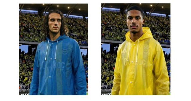 Fenerbahçe yağmurluk fiyatları ne kadar? Fenerium yağmurluk fiyatı ne kadar? GS FB Süper Kupa maçında dağıtılan yağmurluk satışa mı çıktı? Fenerbahçe yağmurluk fiyatları ne kadar? Fenerium yağmurluk fiyatı ne kadar? GS FB Süper Kupa maçında dağıtılan yağmurluk satışa mı çıktı?