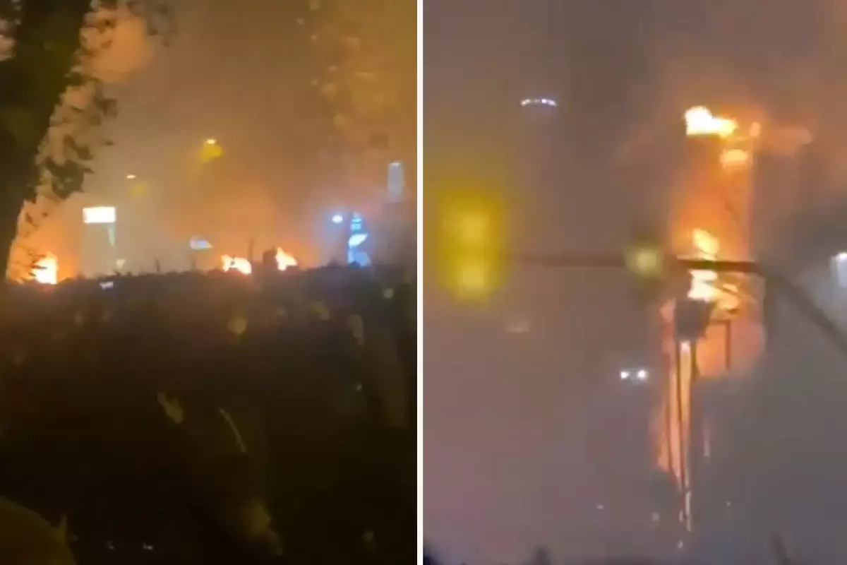 İran devlet televizyonu: Reşt kentindeki gösterilerde 300'den fazla dükkan yandı