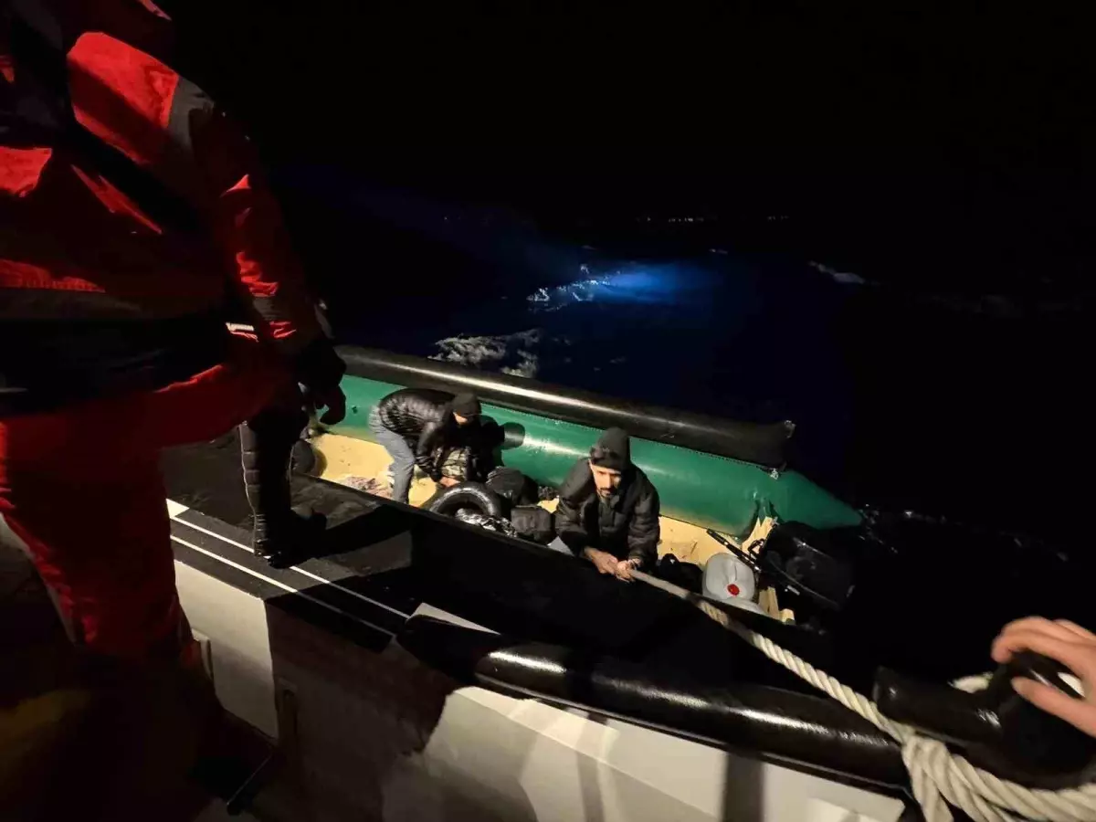 İzmir'de 43 düzensiz göçmen yakalandı