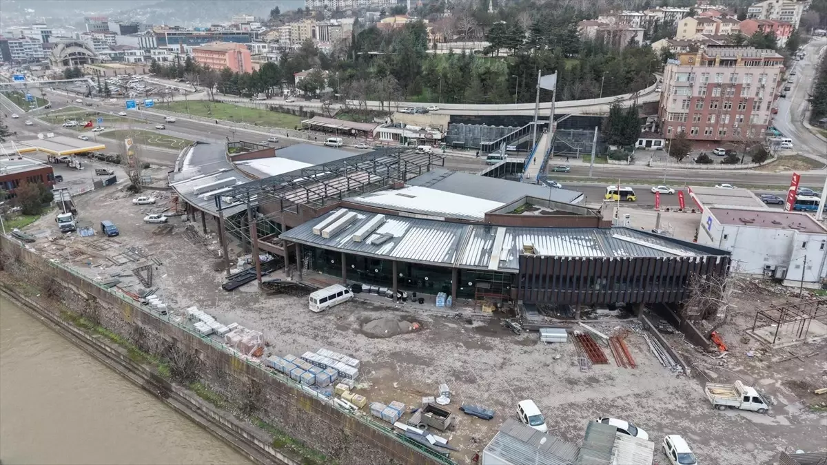 Karabük'te otobüs terminalinde yenileme çalışmaları sürüyor