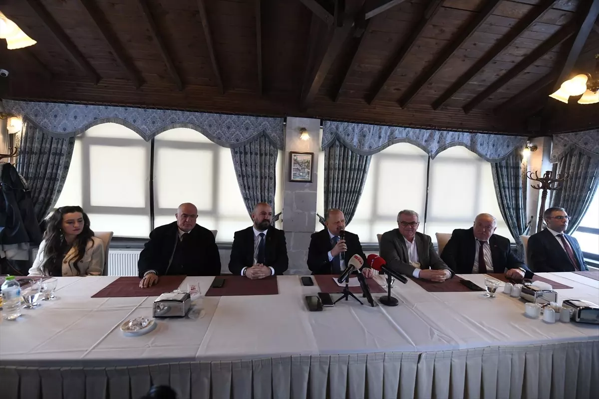 Vali Dallı, Gazeteciler Günü'nde Basın Mensuplarıyla Buluştu