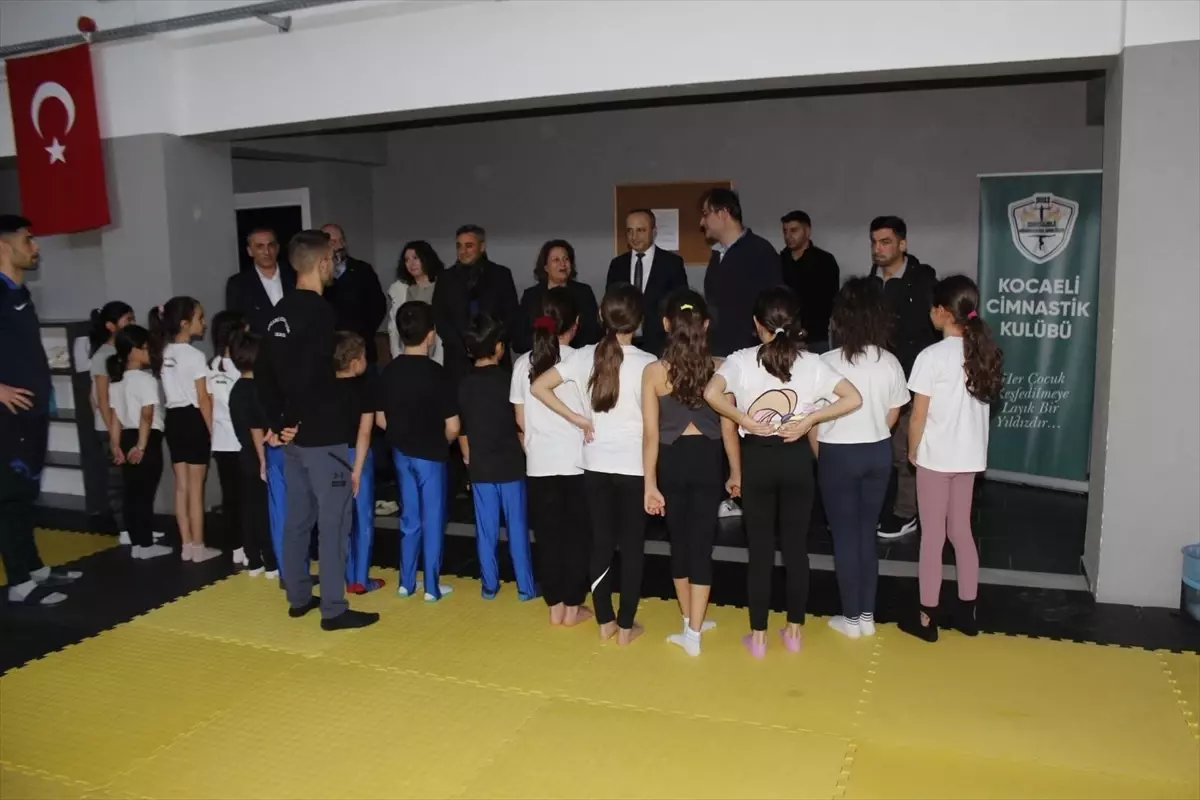 Kocaeli Cimnastik Akademi Spor Kulübü'nde Bilim Kafe etkinliği düzenlendi