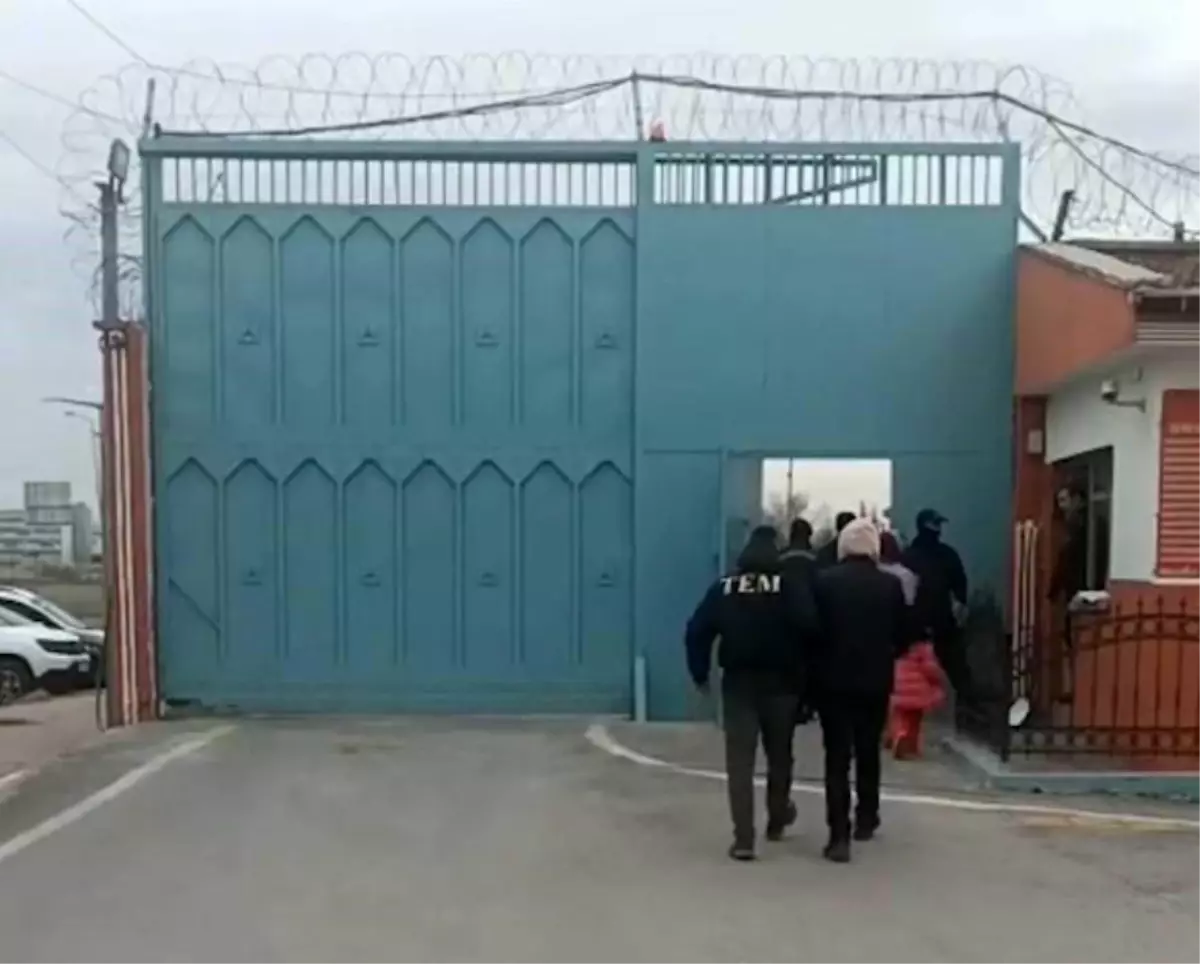 Konya'da kardeşinin kimliğiyle gizlenen 9 yıllık FETÖ firarisi yakalandı