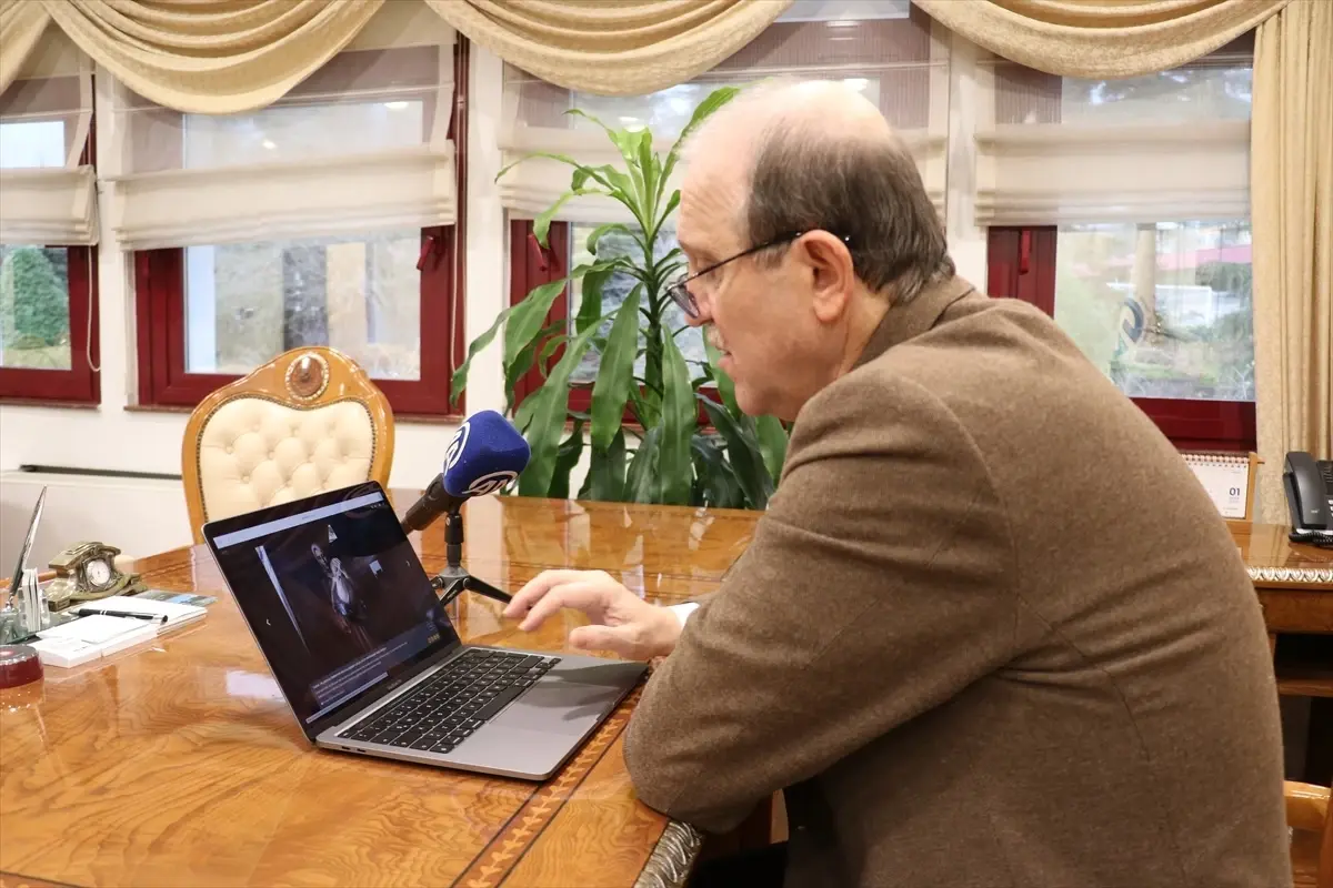 KTÜ Rektörü Prof. Dr. Çuvalcı, AA'nın "Yılın Kareleri" oylamasına katıldı