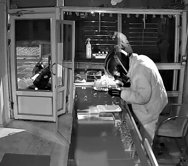 kuyumcuya girip 6 kilo altin calan hirsizdan 19452251 7697 m