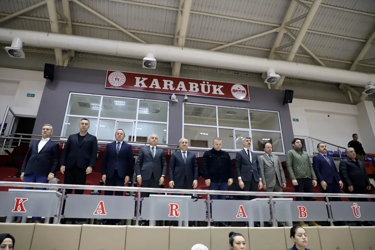Okul Sporları Basketbol Grup Müsabakaları, Karabük'te başladı