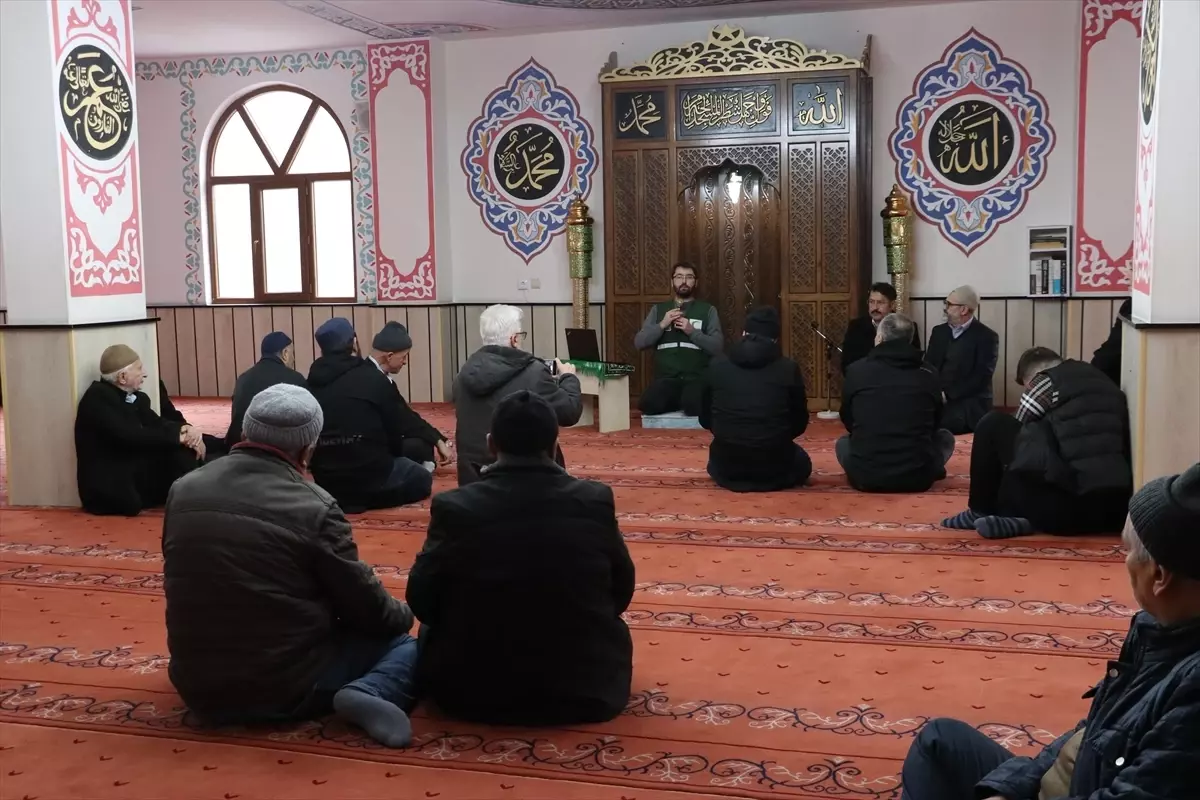 Samsun'da Yeşilay bağımlılıkla mücadele eğitimi verildi