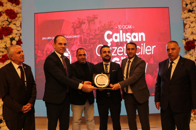 Şanlıurfa'da 10 Ocak Çalışan Gazeteciler Günü Coşkuyla Kutlandı Şanlıurfa'da 10 Ocak Çalışan Gazeteciler Günü Coşkuyla Kutlandı