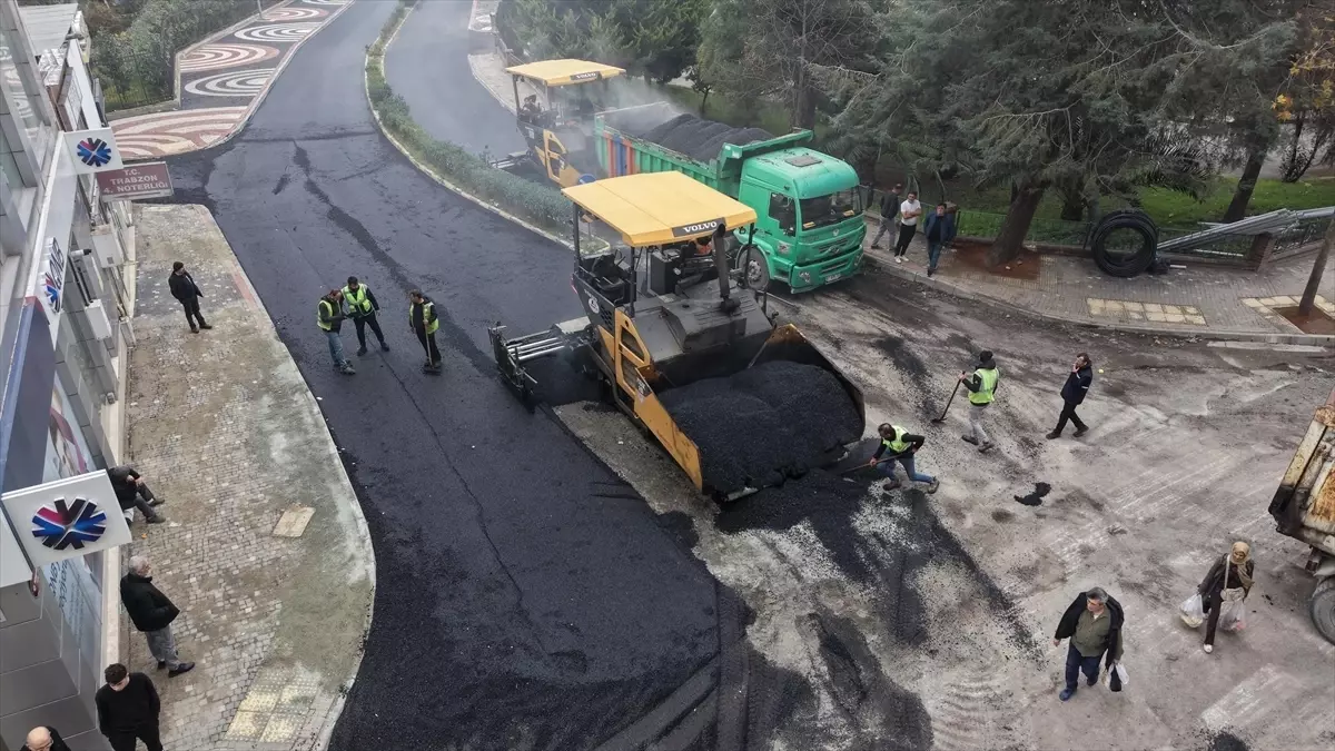 Trabzon Büyükşehir Belediyesi cadde yenileme çalışmalarını sürdürüyor